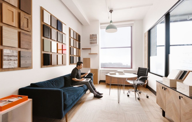 Salón de la oficina y espacio de trabajo flexible