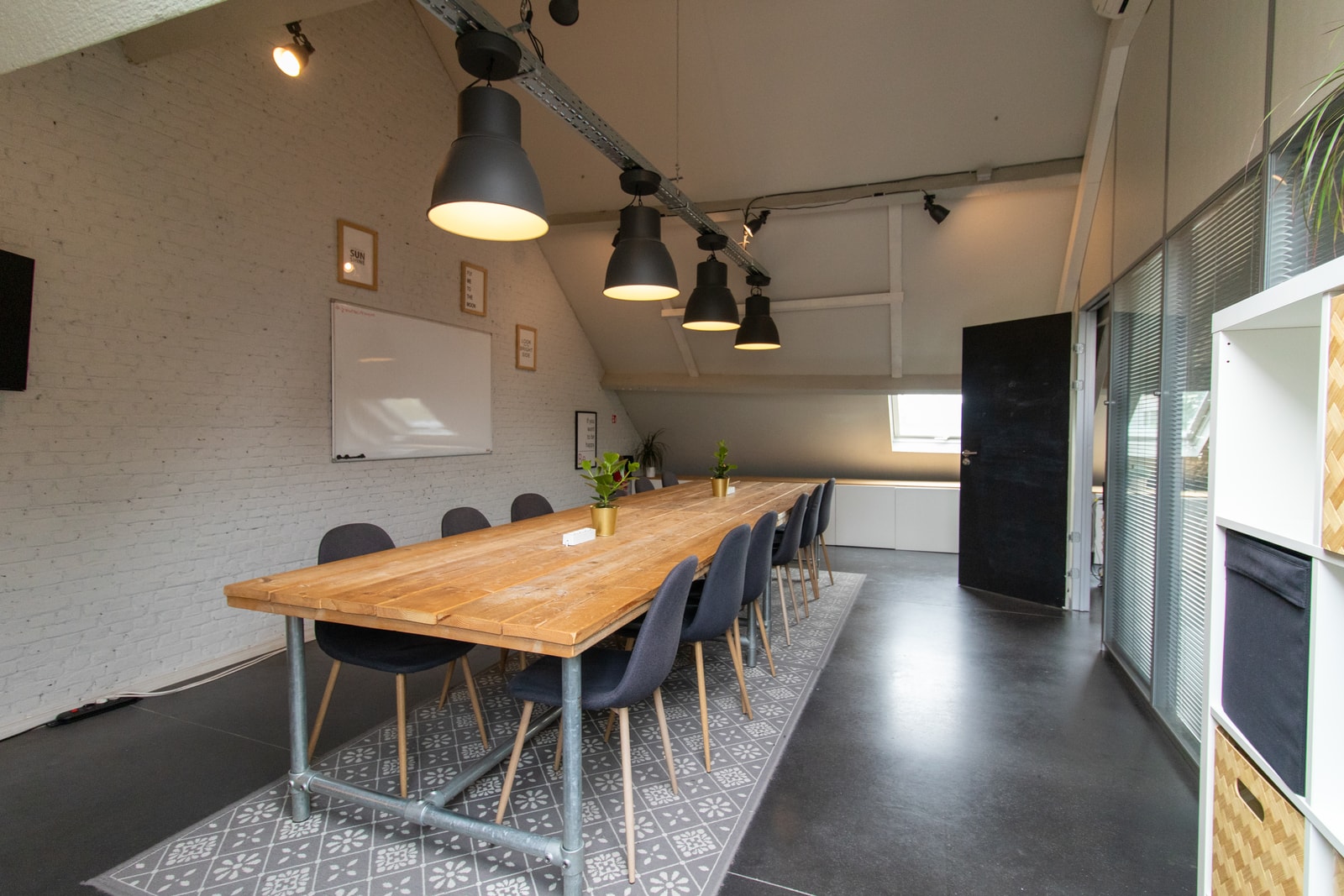 Wallpaper Office Space For Rent Grote Hondstraat 44 Antwerp Desktop Wallpaper Free