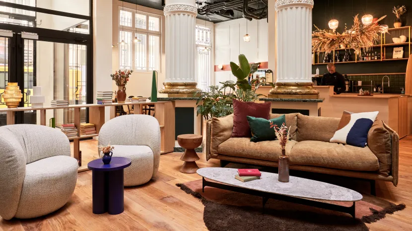 shared space 9 rue des Filles Saint Thomas