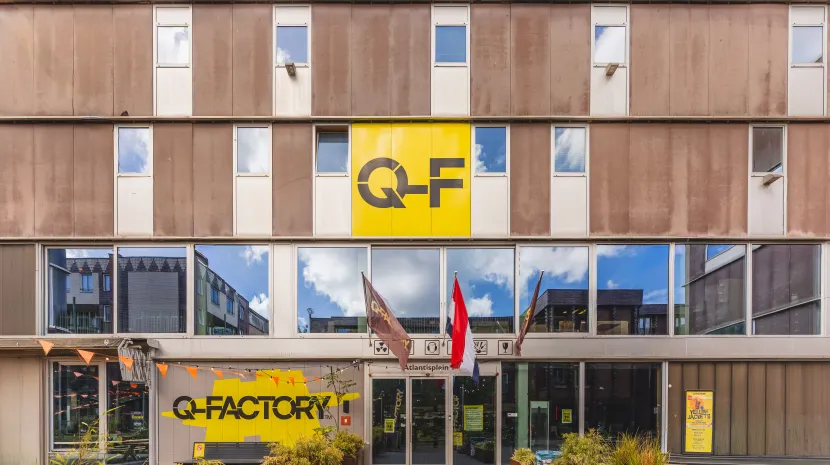 Exterior office