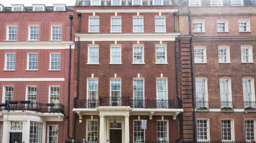 Foto 1 der 49 Grosvenor Street in London