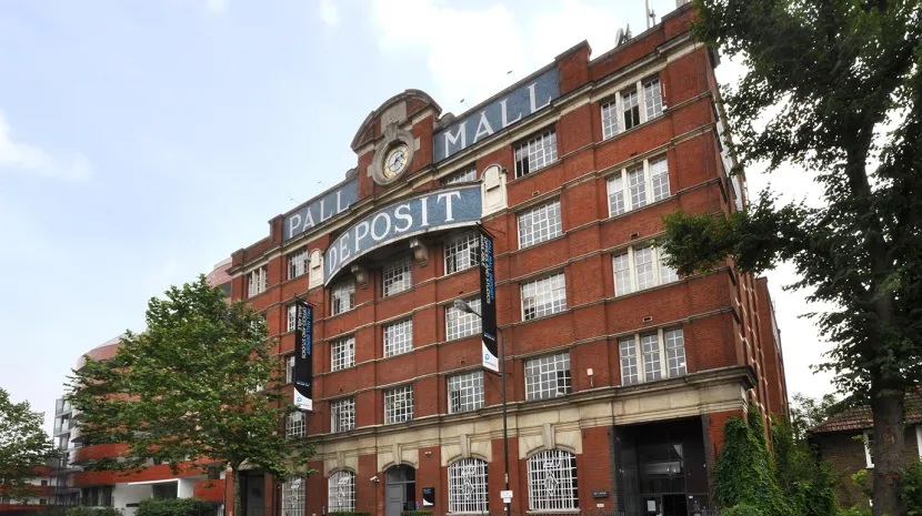 Foto 1 de la 124-128 Barlby Road en Londres