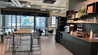 cafe / lunch area