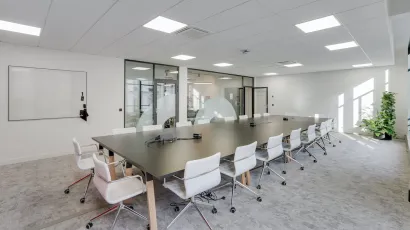 big meeting room 19 rue Poissonnière 