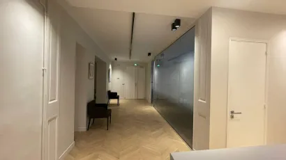 Foto 7 di 6 Rue de la Tremoille ad Parigi