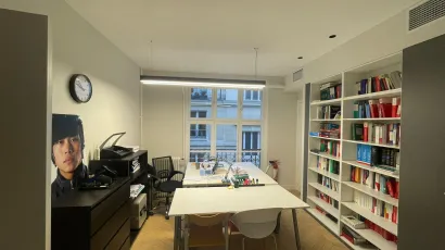 Foto 5 di 6 Rue de la Tremoille ad Parigi