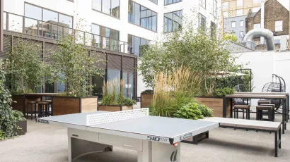 Ping pong table 