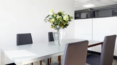small office 2 Via Sammartini 33