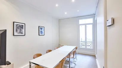 Office 26 rue Marbeuf