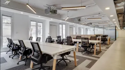 Desks 30 Rue de Gramont
