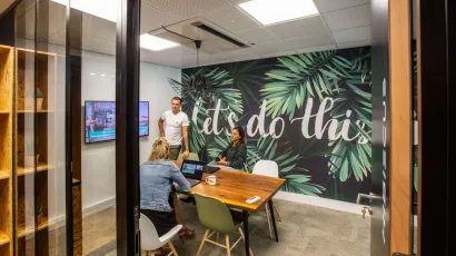 Meeting room 93 avenue Charles de Gaulle 