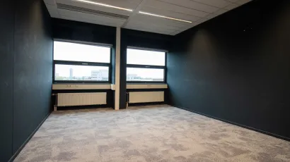 large private office joop geesinkweg