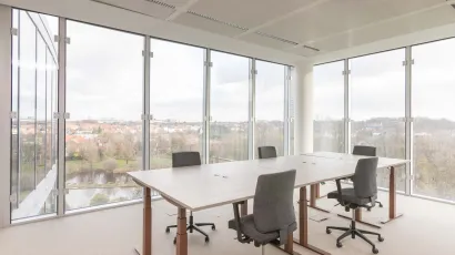 office space with view da vincilaan