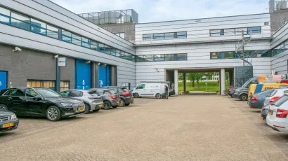 parking space 