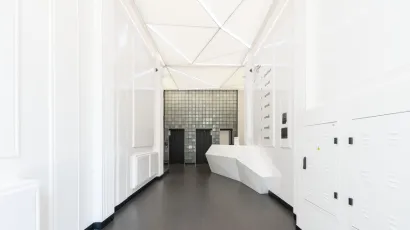 Office hallway Calle Eloy Gonzalo 27