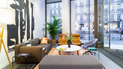 Entrance area 106 Boulevard Haussmann 