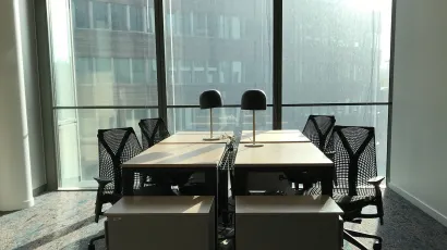 Small office space 24 Boulevard Gallieni