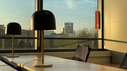 Closeup workplace 24 Boulevard Gallieni