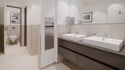 bathroom Georgsplatz