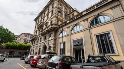 building Piazzale Biancamano 8