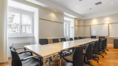 Big meeting room Piazza del Popolo 18