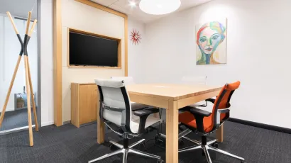 small meeting room Via Libero Temolo 4