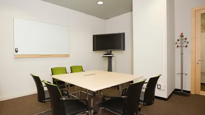 small office Via Santa Maria Valle 3