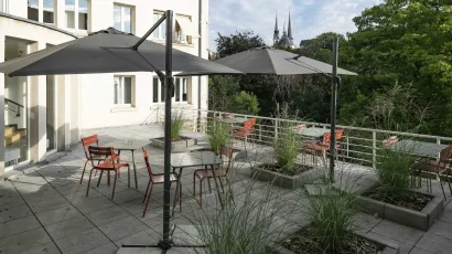 Terrace with sunshields
