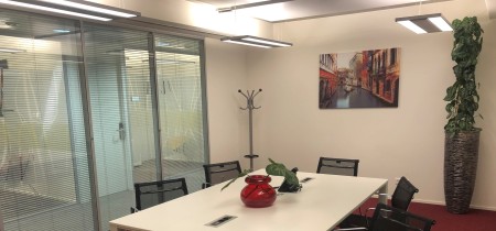 six person brainstorm room