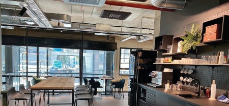 cafe / lunch area