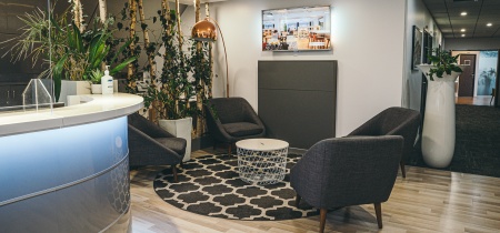 welcome area 12-14 Rond-Point des Champs-Élysées