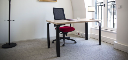 one desk 15-17 rue Scribe