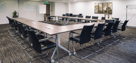 big meeting room 72 rue du Faubourg Saint Honoré