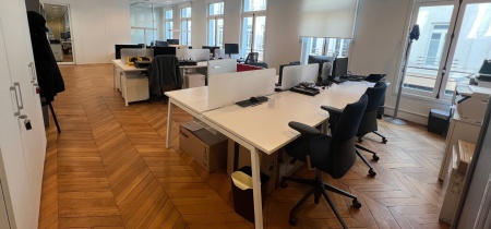 Foto 5 van 74 Rue du Faubourg Saint-Antoine in Parijs