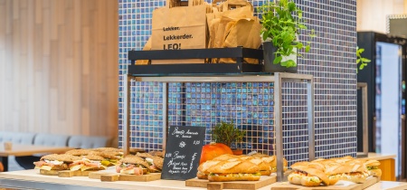 Foto 23 di Professor E.M. Meijerslaan 1 ad Amstelveen