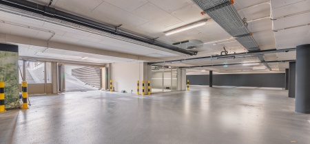 Parking garage