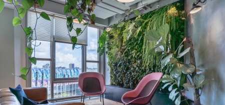 Foto 1 van Stationsplein 45 in Rotterdam