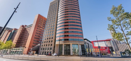 Foto 1 van Wilhelminaplein 1-40 in Rotterdam