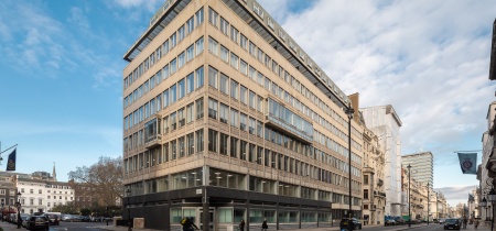 Foto 1 di 22 St James Square ad Londra