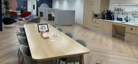 Foto 10 di 245 Hammersmith Road ad Londra