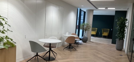 Foto 11 di 245 Hammersmith Road ad Londra