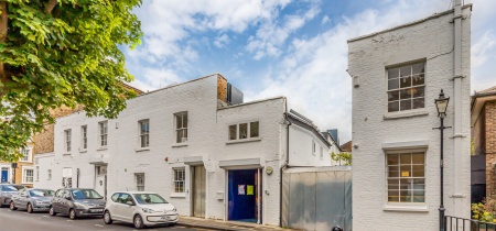 Photo 4 de 47-49 Princes Place  à Londres