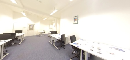 Foto 4 di 560-568 High Road ad Londra