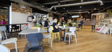 Foto 7 di 1-3 Brixton Road ad Londra