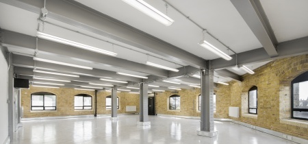 Foto 2 di 100 Drummond Road ad Londra