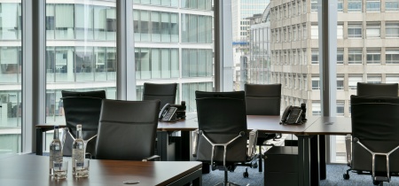 Foto 3 di 11 Bressenden Place  ad Londra