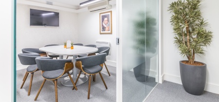 Foto 12 di 14-17 Red Lion Square ad Londra