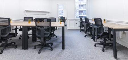 Foto 2 di 14-17 Red Lion Square ad Londra