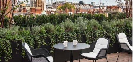 Foto 2 di 20 North Audley Street ad Londra