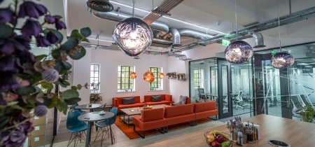 Foto 2 di 29-31 Euston Road ad Londra